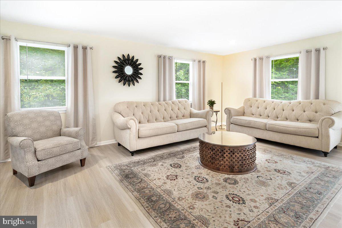 14035 Harrisville Road Mount Airy, MD 21771 - Photo 6 of 38