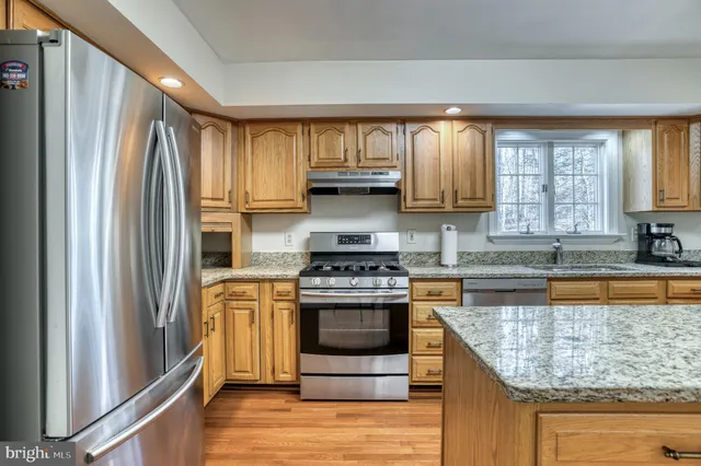 $775,000 | 9879 Hemlock Hills Court, Manassas, VA 20111