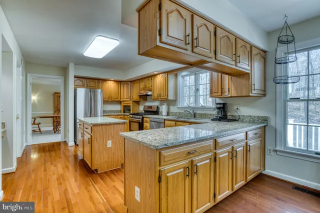 $775,000 | 9879 Hemlock Hills Court, Manassas, VA 20111