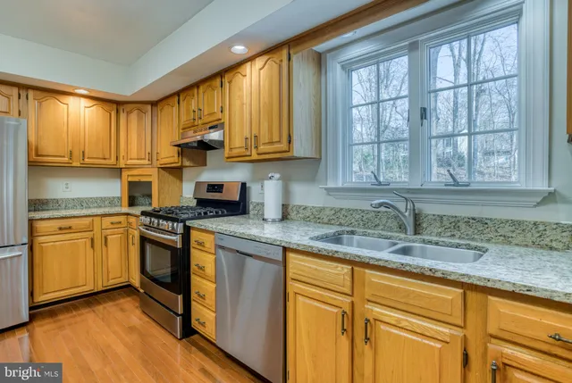 $775,000 | 9879 Hemlock Hills Court, Manassas, VA 20111