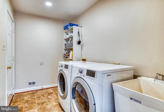 $775,000 | 9879 Hemlock Hills Court, Manassas, VA 20111