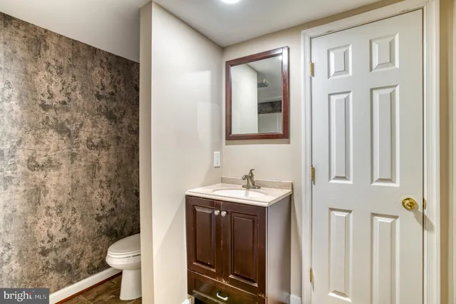 $775,000 | 9879 Hemlock Hills Court, Manassas, VA 20111