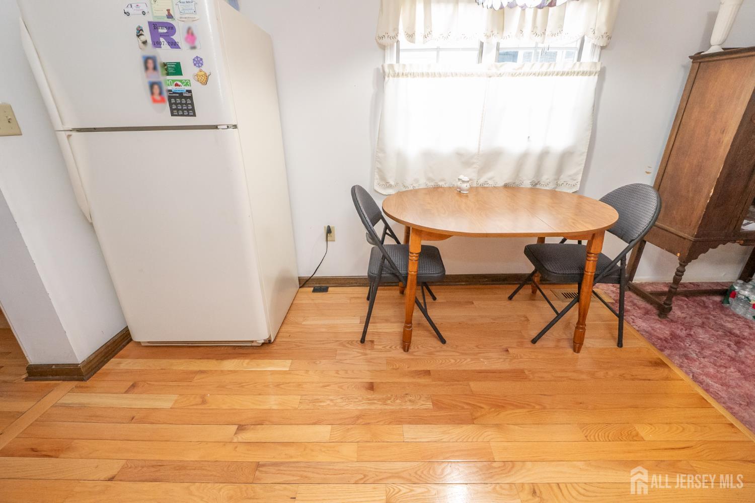 12 Parmly Street Rumson, NJ 07760 - Photo 7 of 32