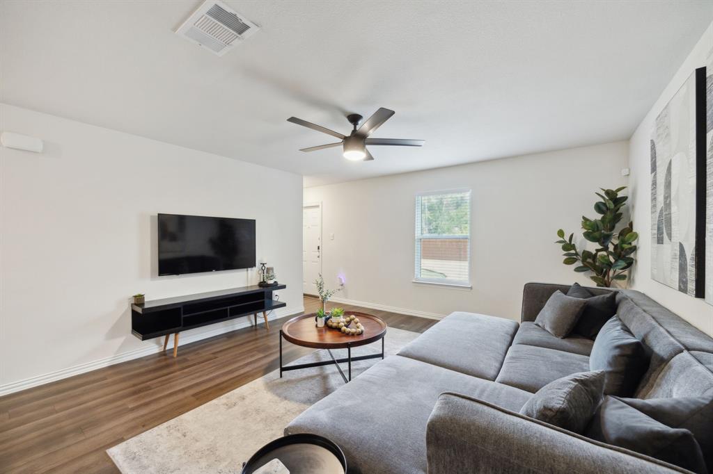 2326 Harding Street Dallas, TX 75215 - Photo 14 of 25