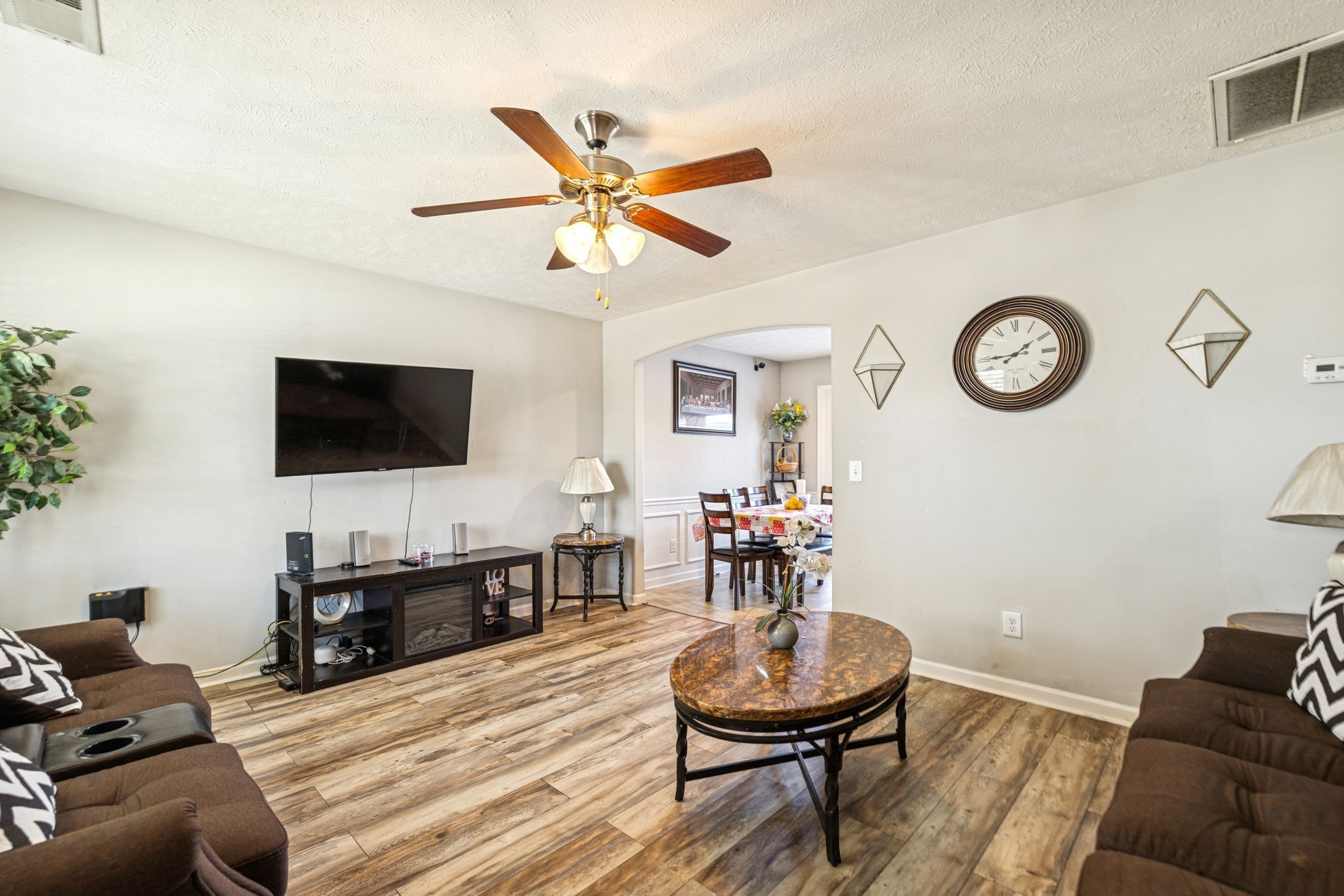 1225 Silverstream Point Antioch, TN 37013 - Photo 4 of 23