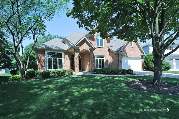$749,000 | 898 Lakeridge Court, Aurora, IL 60502