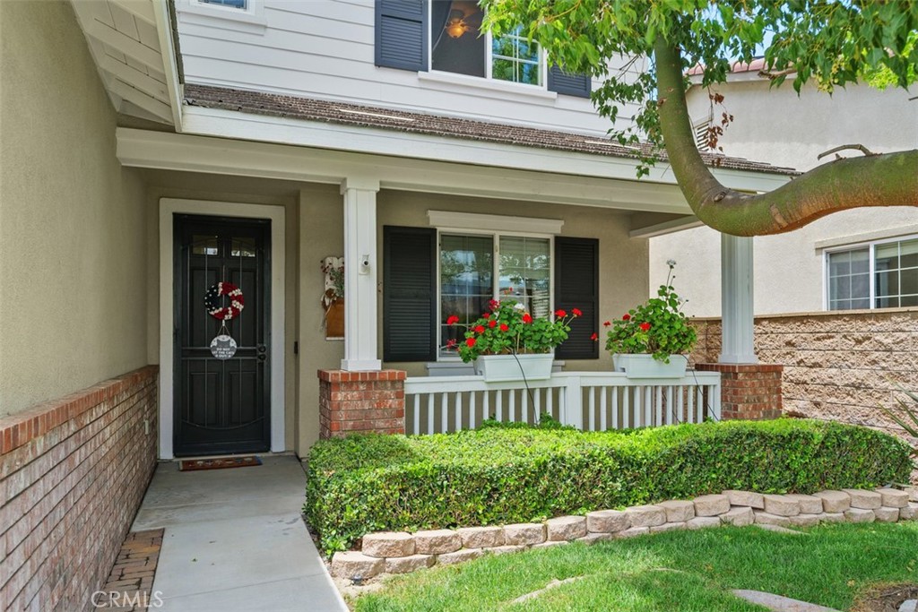 31956 Bitterroot Court Temecula, CA 92592 - Photo 4 of 34