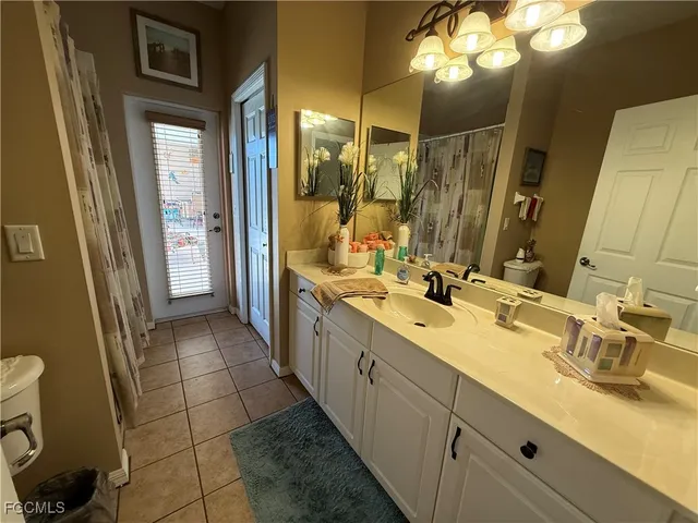 $3,200 | 3619 Southwest 6th Avenue, Cape Coral, FL 33914