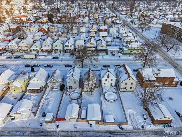 $89,999 | 2247 Independence Avenue, Niagara Falls, NY 14301