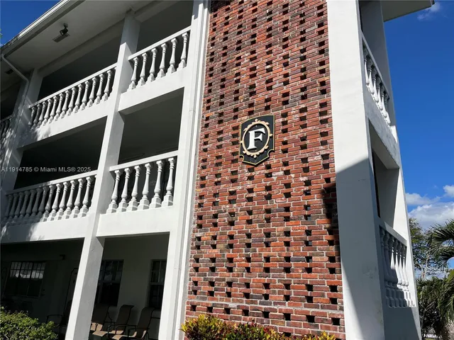 $209,000 | 5208 Northeast 24th Terrace, Unit F109, Fort Lauderdale, FL 33308