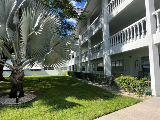 $209,000 | 5208 Northeast 24th Terrace, Unit F109, Fort Lauderdale, FL 33308