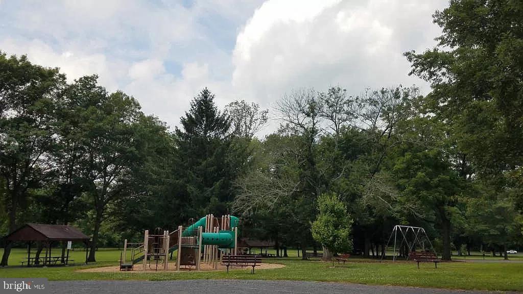 997 Camp Road Telford, PA 18969 - Photo 26 of 27