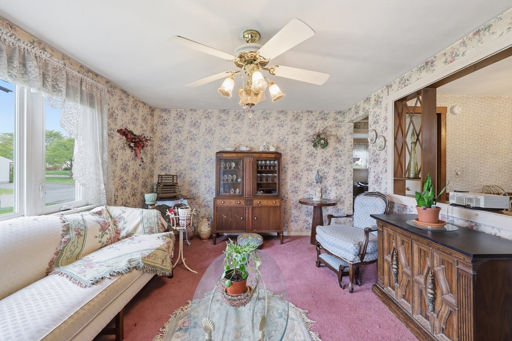 11 Judith Street Springfield, MA 01118 - Photo 6 of 29