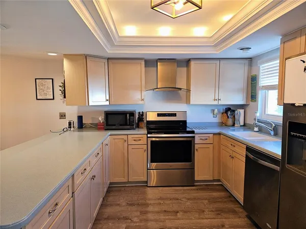 $2,700 | 255 Capri Circle North, Unit 25, Treasure Island, FL 33706