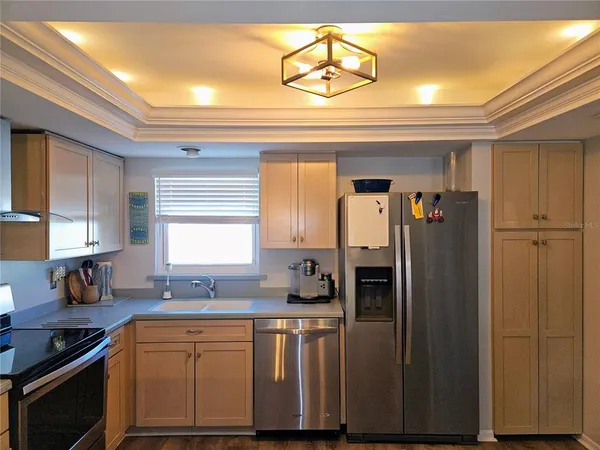 $2,700 | 255 Capri Circle North, Unit 25, Treasure Island, FL 33706