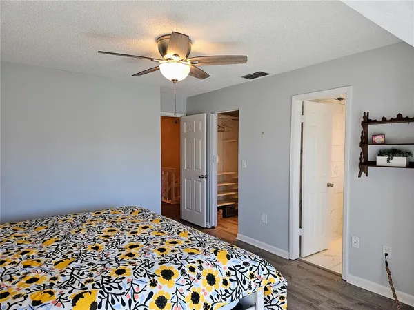 $2,700 | 255 Capri Circle North, Unit 25, Treasure Island, FL 33706