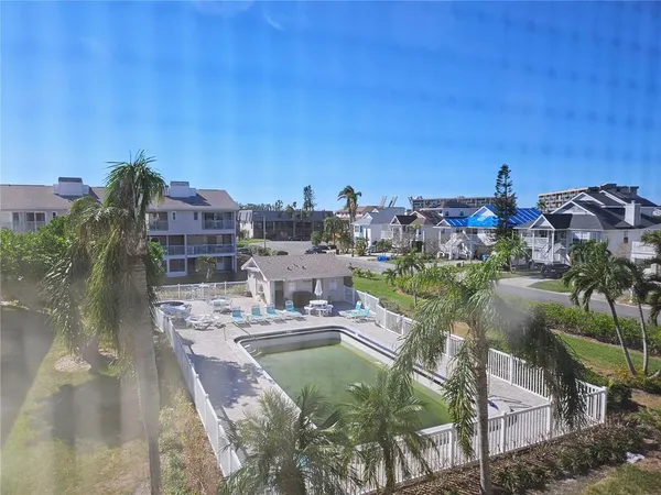 $2,700 | 255 Capri Circle North, Unit 25, Treasure Island, FL 33706