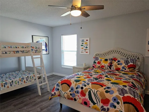 $2,700 | 255 Capri Circle North, Unit 25, Treasure Island, FL 33706