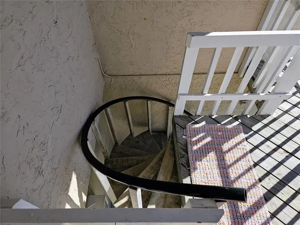 $2,700 | 255 Capri Circle North, Unit 25, Treasure Island, FL 33706