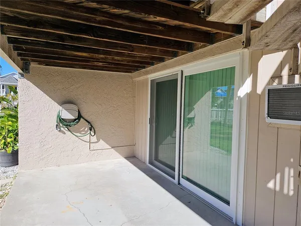 $2,700 | 255 Capri Circle North, Unit 25, Treasure Island, FL 33706