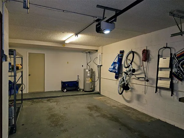 $2,700 | 255 Capri Circle North, Unit 25, Treasure Island, FL 33706