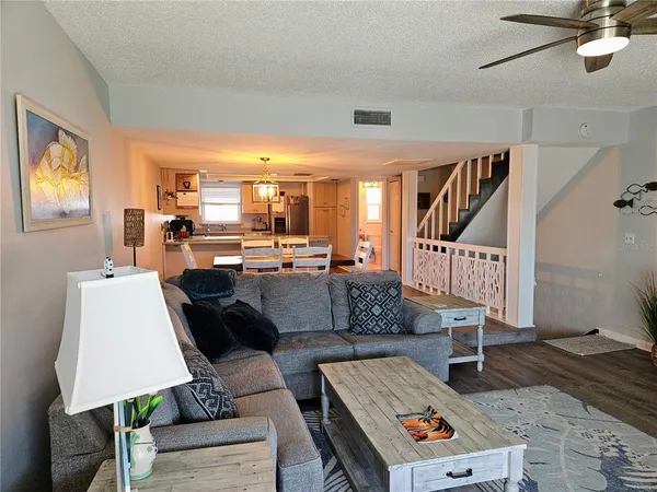 $2,700 | 255 Capri Circle North, Unit 25, Treasure Island, FL 33706