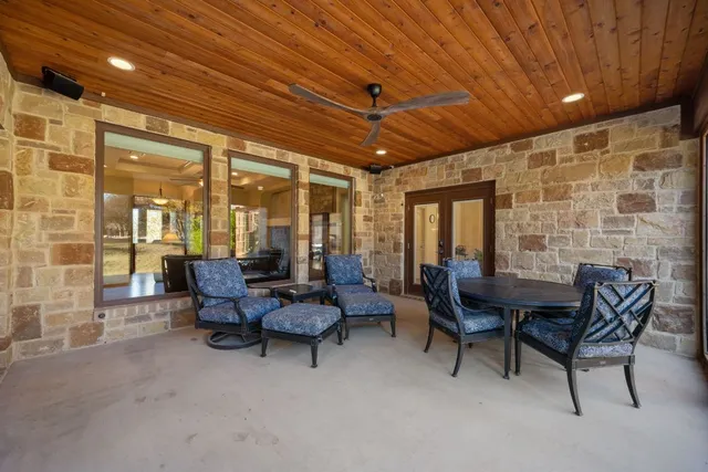 $1,099,000 | 204 Overlook Court, Georgetown, TX 78628