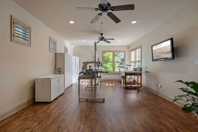 $1,099,000 | 204 Overlook Court, Georgetown, TX 78628