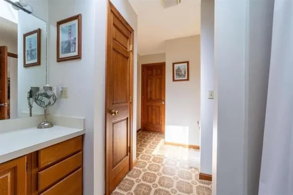 $3,200 | 15 Manor Estates Drive, Unit 1, Bristol, NH 03222