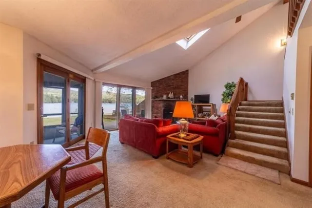 $3,200 | 15 Manor Estates Drive, Unit 1, Bristol, NH 03222