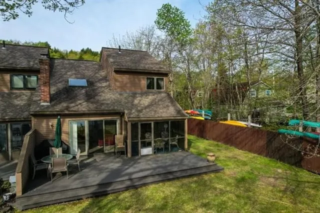 $3,200 | 15 Manor Estates Drive, Unit 1, Bristol, NH 03222