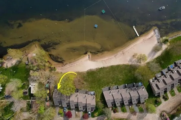 $3,200 | 15 Manor Estates Drive, Unit 1, Bristol, NH 03222