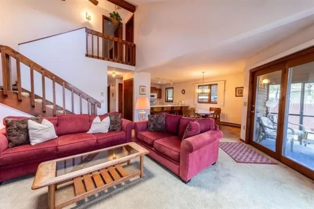 $3,200 | 15 Manor Estates Drive, Unit 1, Bristol, NH 03222