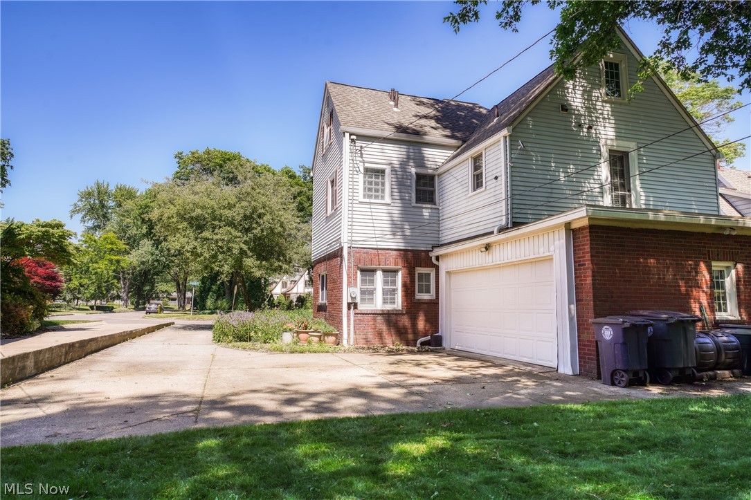 92 Grandin Road Akron, OH 44313 - Photo 27 of 35 Gallery Image 27