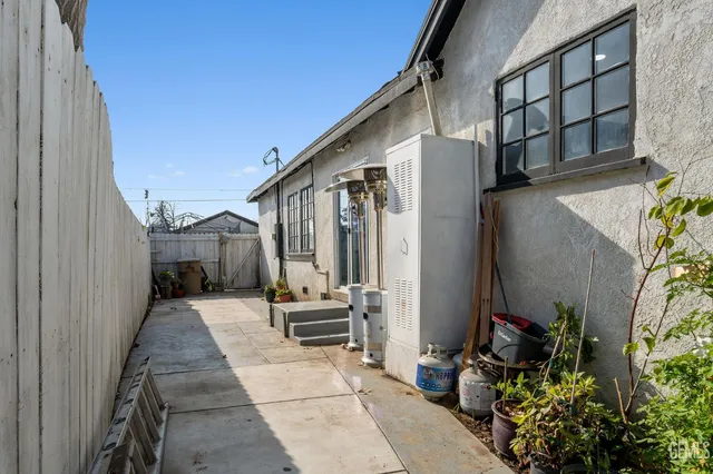 $310,000 | Undisclosed Address, Bakersfield, CA 93304