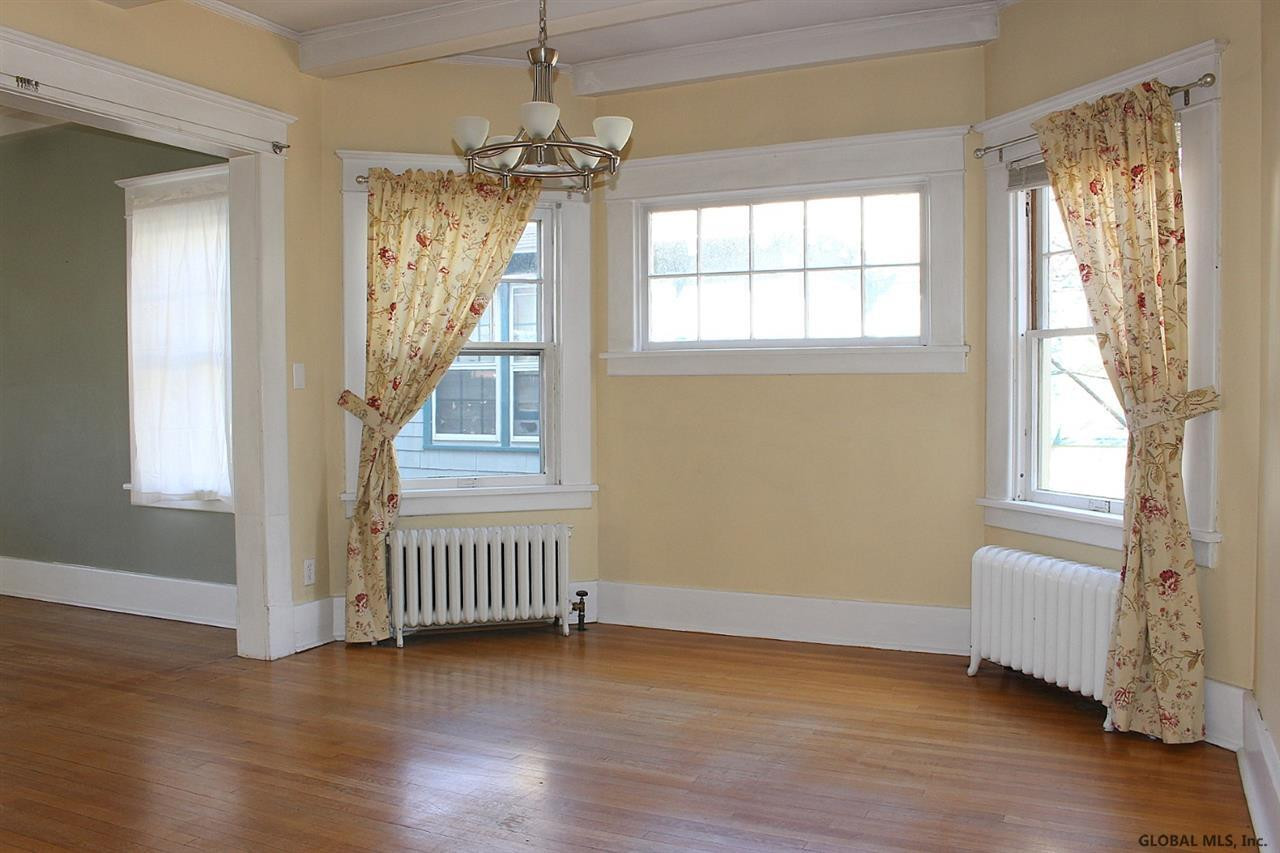 8 Washington Road Scotia, NY 12302 - Photo 7 of 38 Photo 7