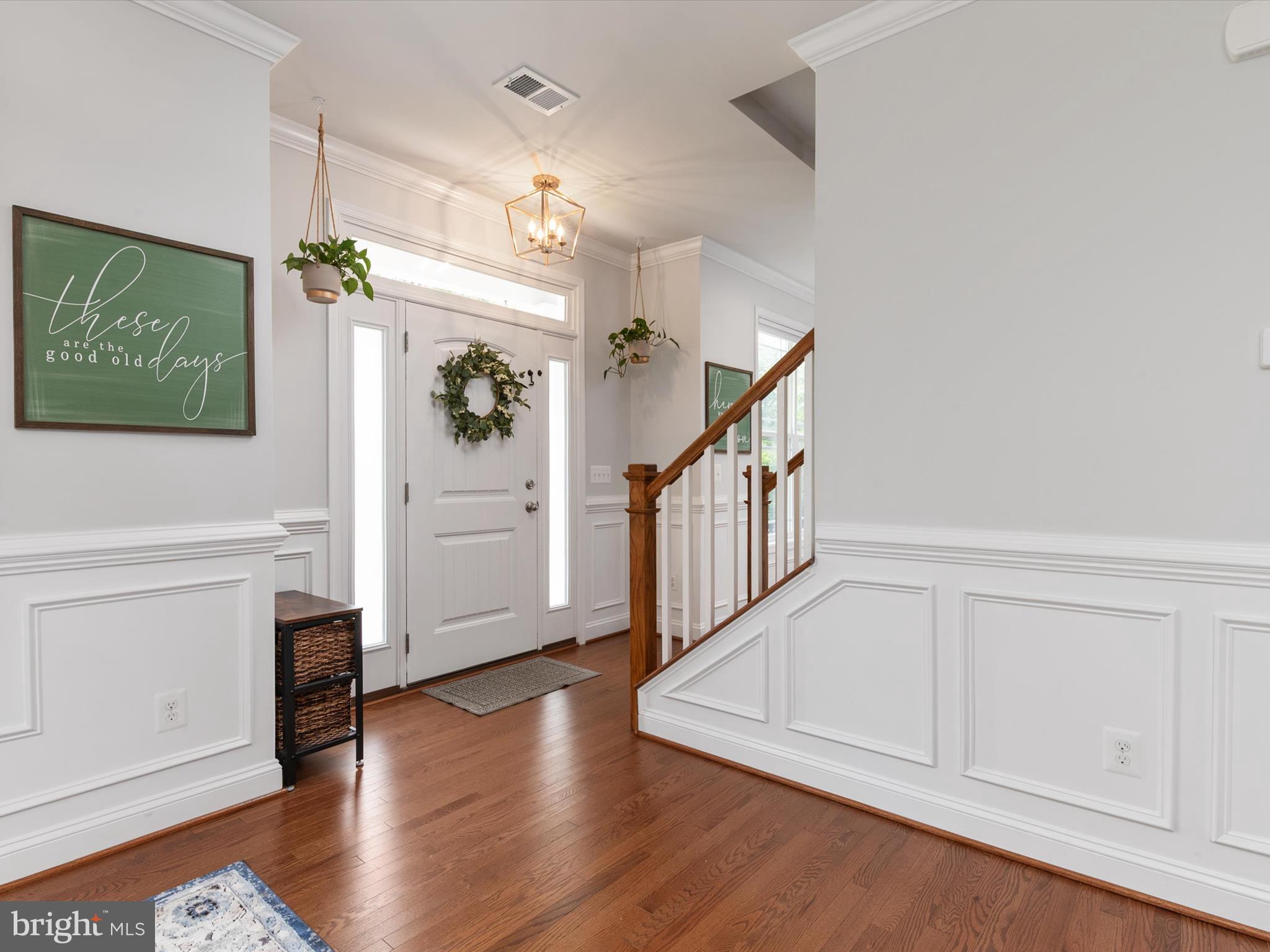 933 Winding Road Edgewater, MD 21037 - Photo 6 of 47 Welcoming foyer