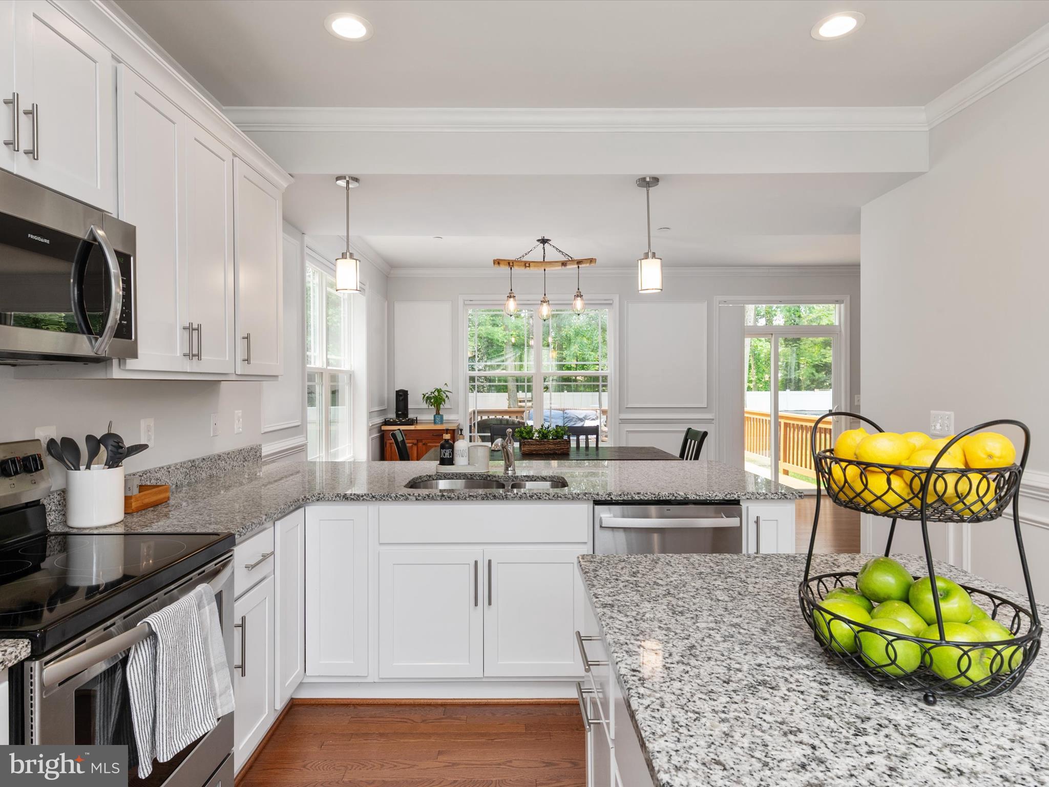 933 Winding Road Edgewater, MD 21037 - Photo 8 of 47 Open concept with granite countertops