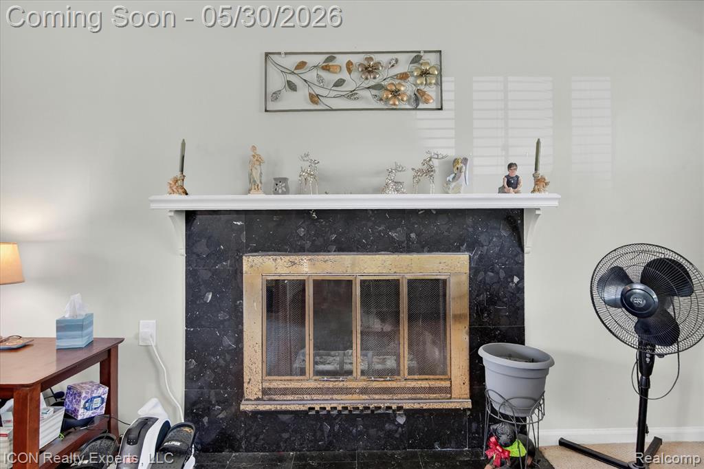 1869 Middle Trail Road Walled Lake, MI 48390 - Photo 10 of 46