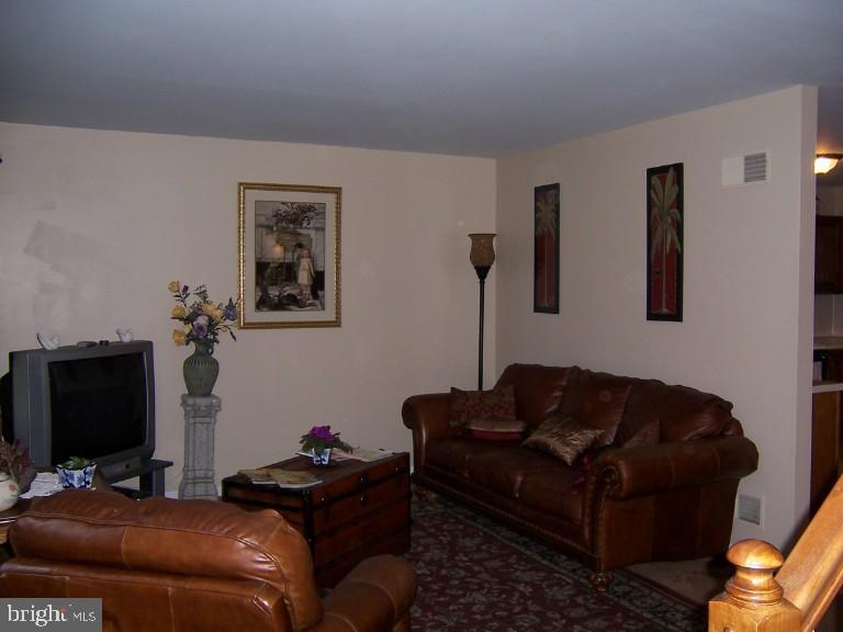 1449 North Reading Road Stevens, PA 17578 - Photo 2 of 7 Gallery Image 2