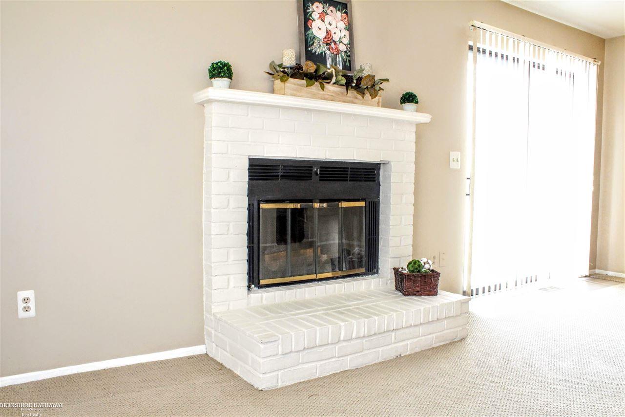 625 Byron Court Rochester Hills, MI 48307 - Photo 15 of 34