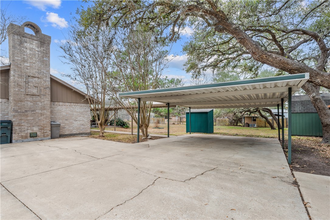 324 Stirrup Road Victoria, TX 77905 - Photo 31 of 40 a view of house with outdoor space and porch