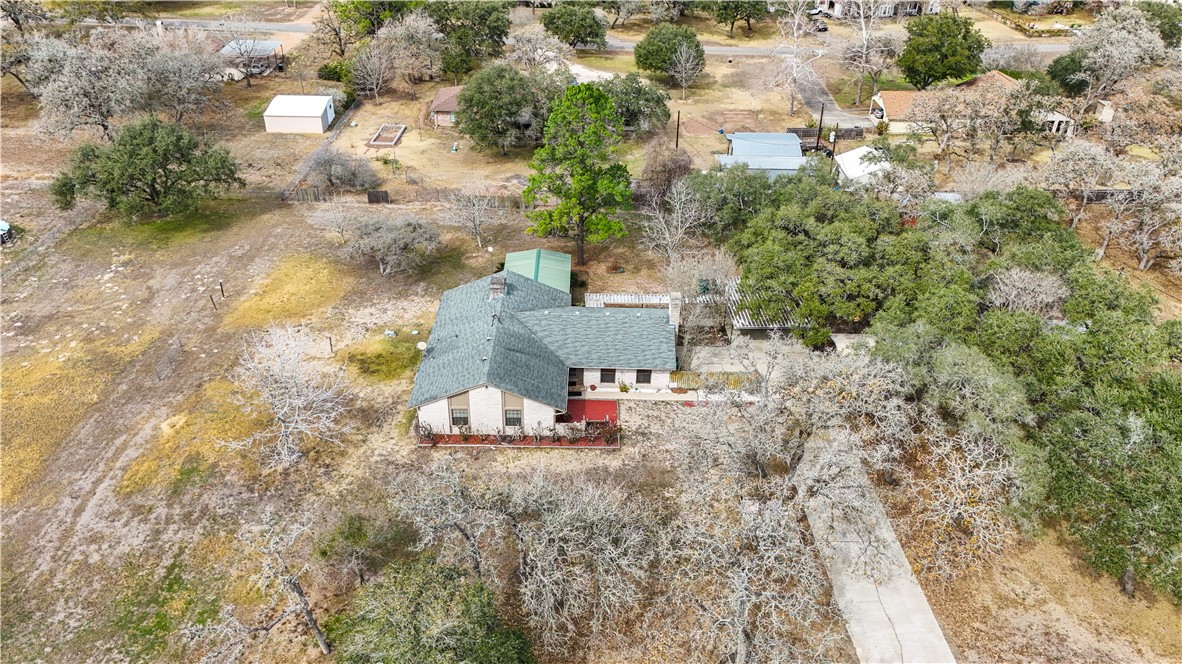 324 Stirrup Road Victoria, TX 77905 - Photo 40 of 40 a view of a outdoor space