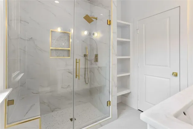 $3,300 | 2835 Pine Street, Unit 2835, New Orleans, LA 70125