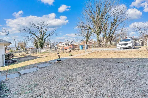 $197,000 | 644 Montrose Avenue Southeast, Roanoke, VA 24013