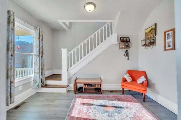 $197,000 | 644 Montrose Avenue Southeast, Roanoke, VA 24013