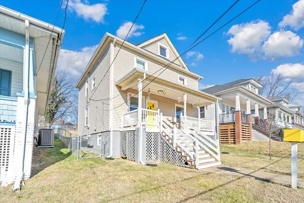 $197,000 | 644 Montrose Avenue Southeast, Roanoke, VA 24013