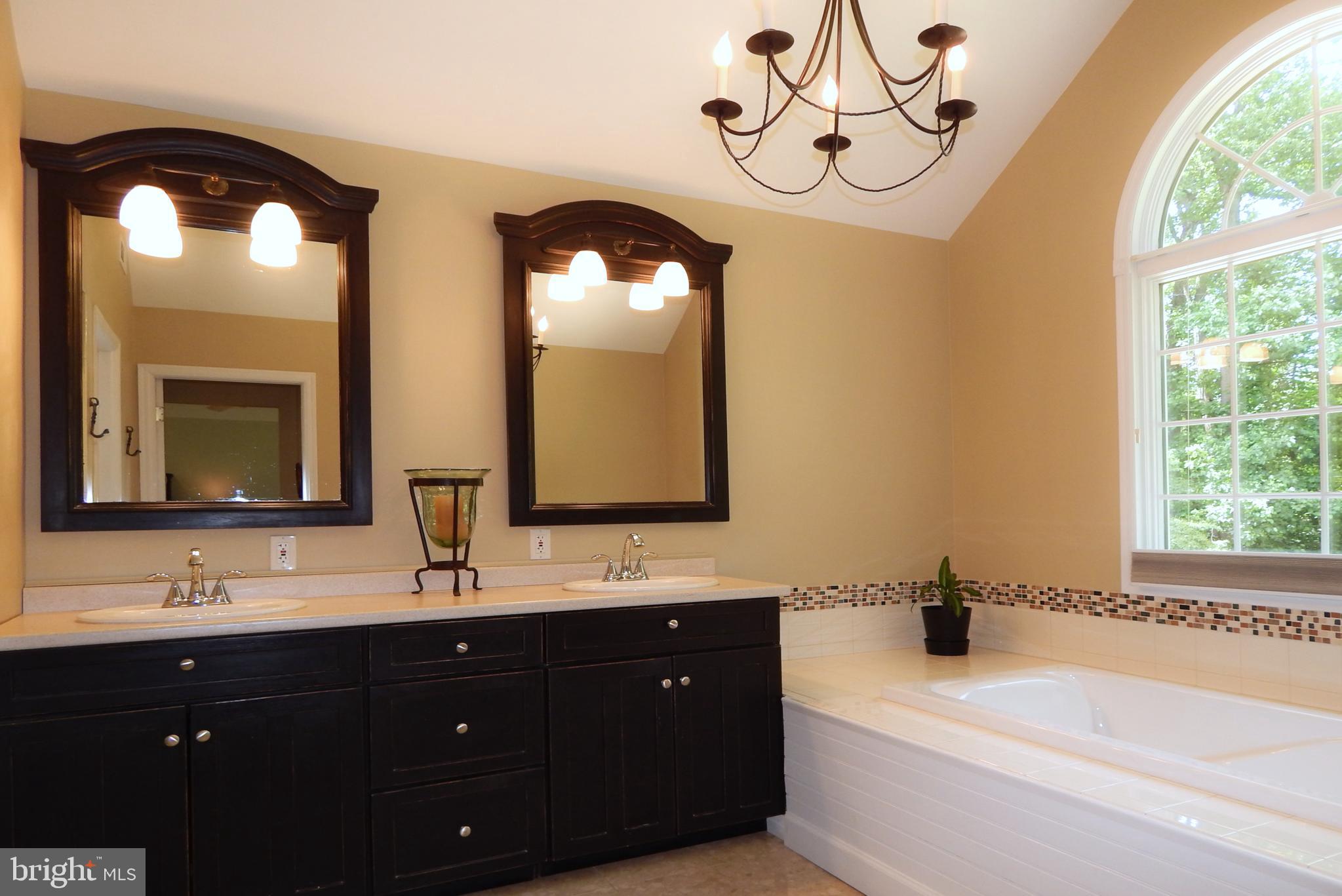 1102 Evergreen Road Yardley, PA 19067 - Photo 15 of 27 Master Bathroom