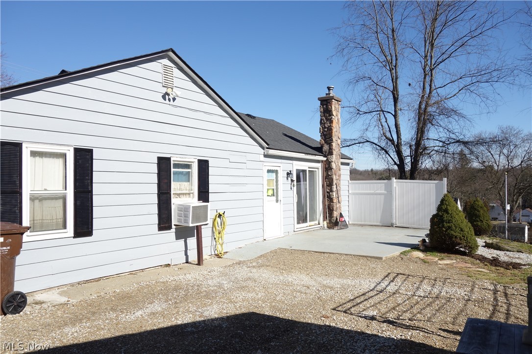 1282 West Nimisila Road New Franklin, OH 44216 - Photo 3 of 33
