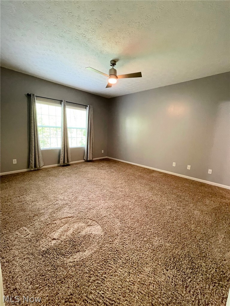 1215 Spring Ridge Circle Alliance, OH 44601 - Photo 6 of 18 Gallery Image 6